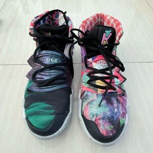 Colorful Kyrie Basketball Shoes